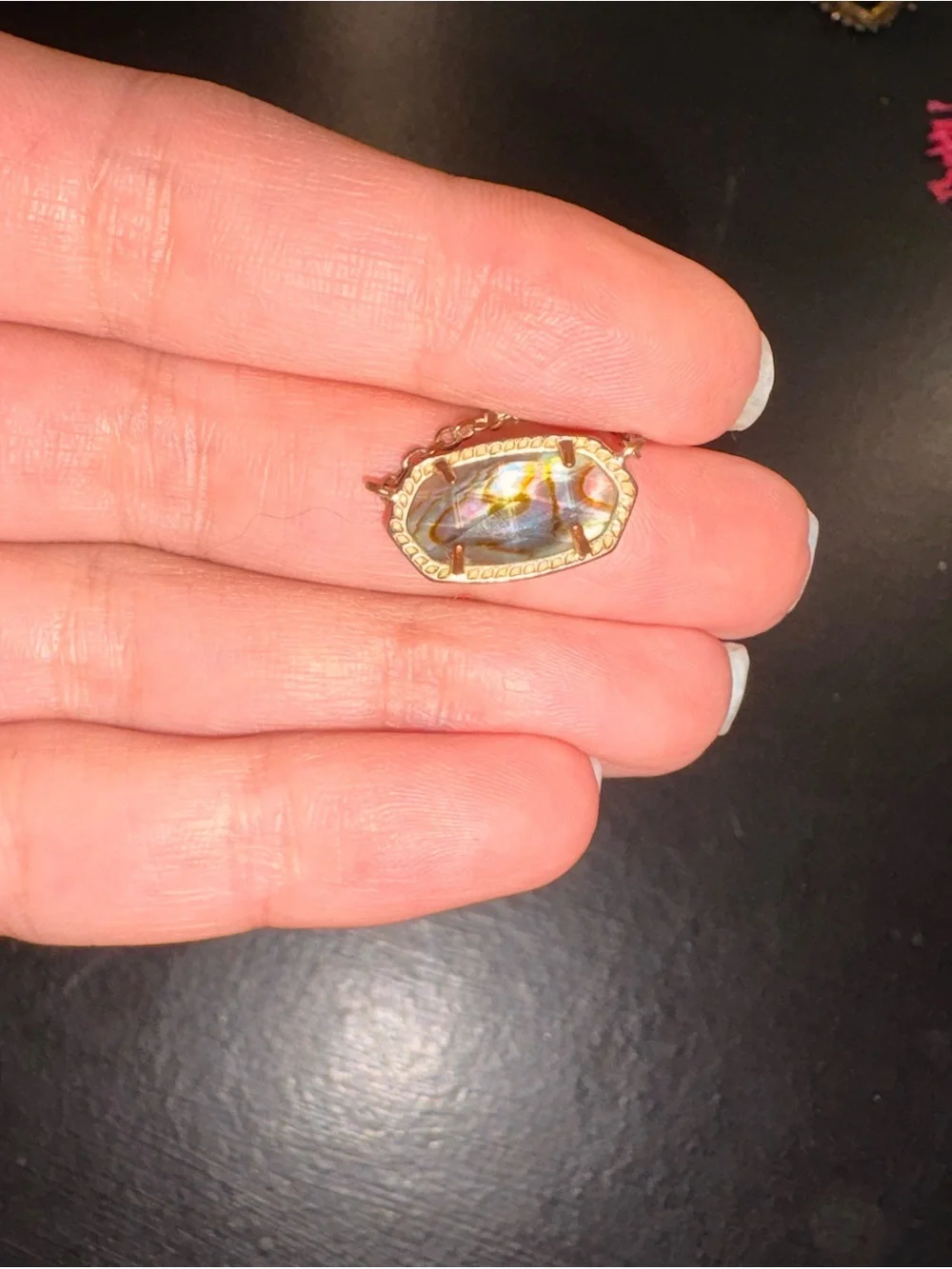 Kendra Scott Gold-Tone Iridescent Oval Pendant Necklace - Women's Jewelry